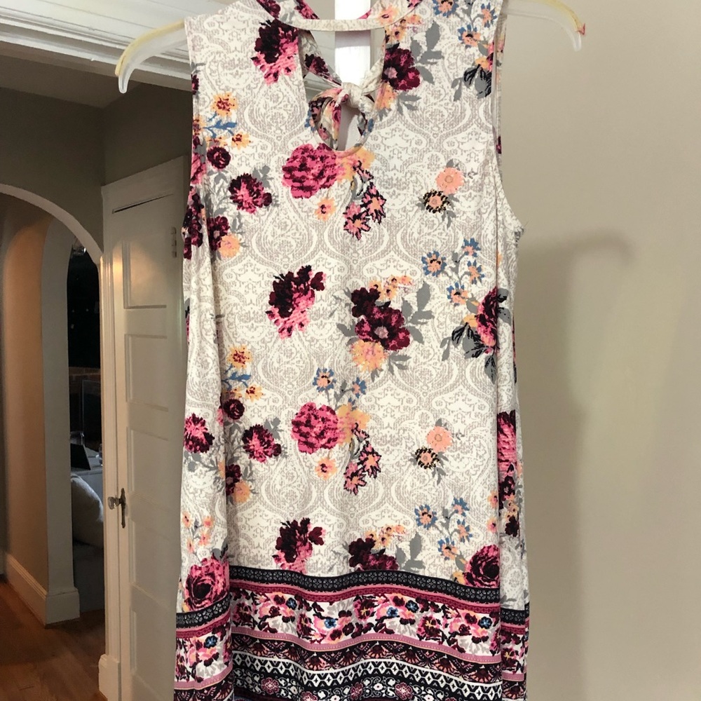 Floral keyhole mini dress